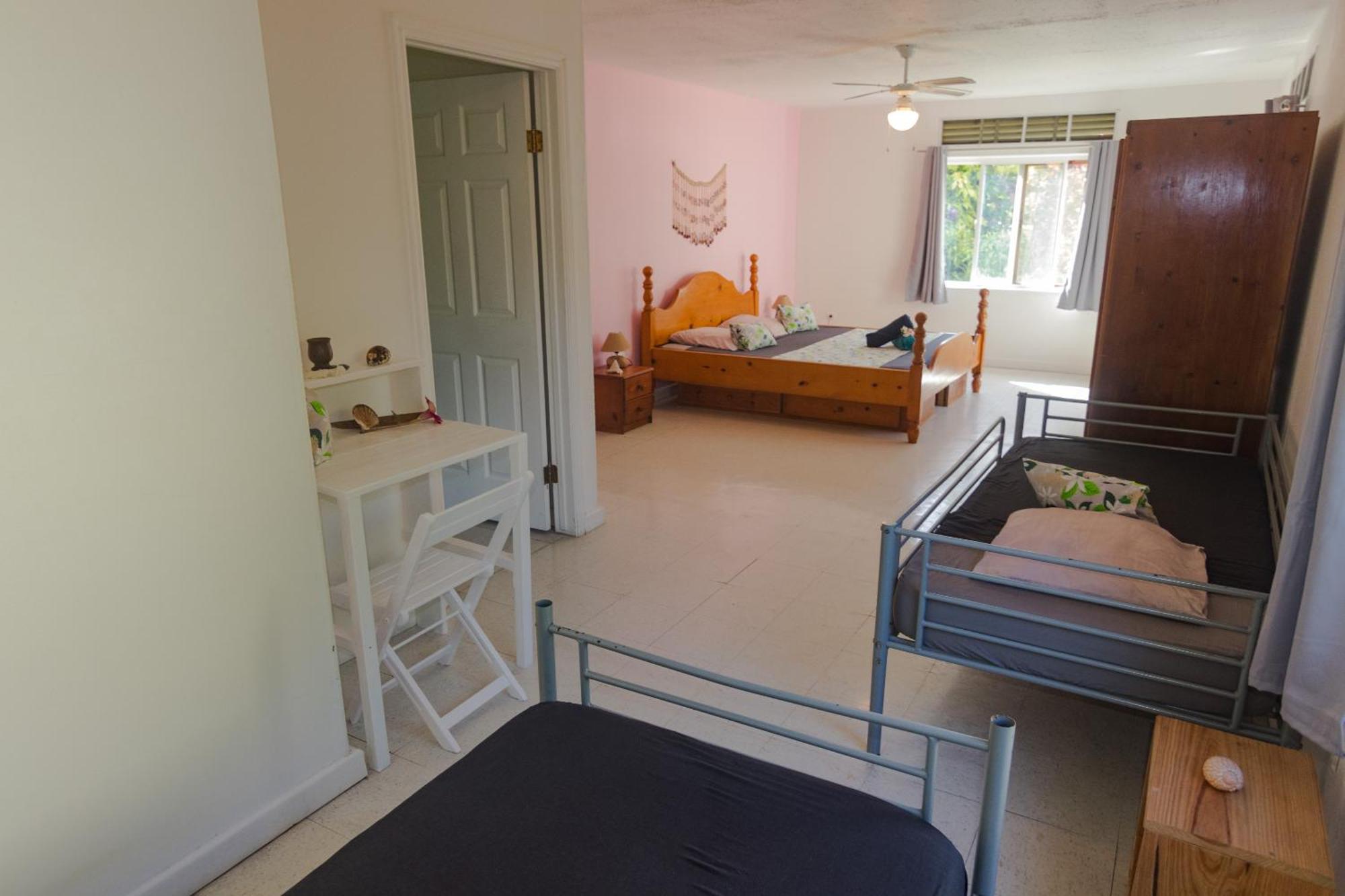 Tavaetu Guesthouse - Ile De Tubuai Mataura Room photo